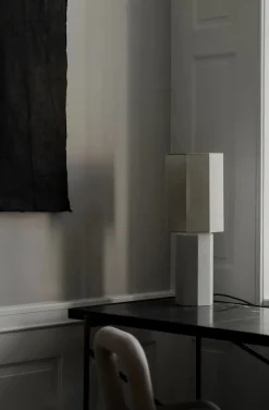 The Eight Over Eight Lamp Large, white marble fra Louise Roe