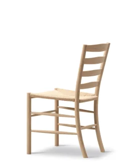 The Klint Chair, sortlakeret eg fra Fredericia Furniture
