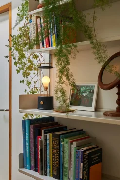 The Muse Portable Lampe, Candlenut White fra Tala