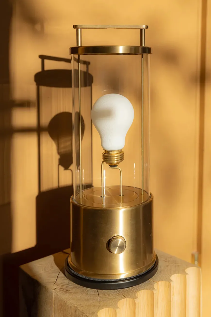 The Muse Portable Lampe, Pomona Red fra Tala