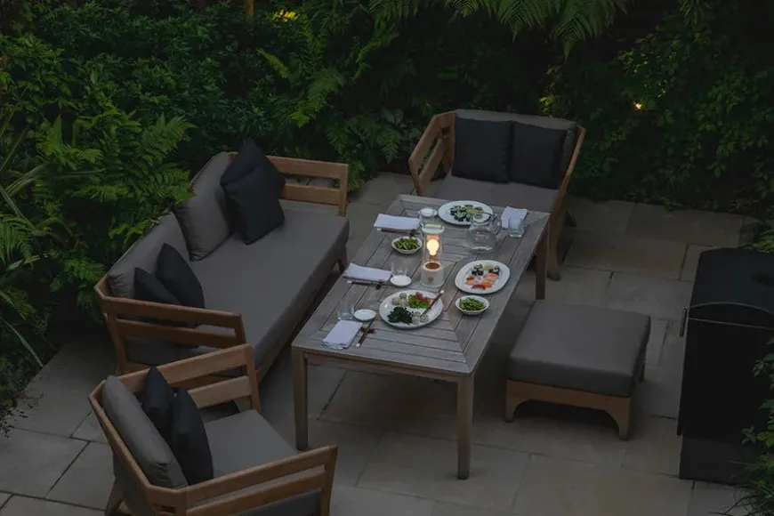 The Muse Portable Lampe, Pomona Red fra Tala