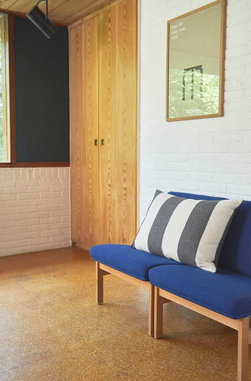 The Sweater Cushion, cobalt fra Silkeborg Uldspinderi