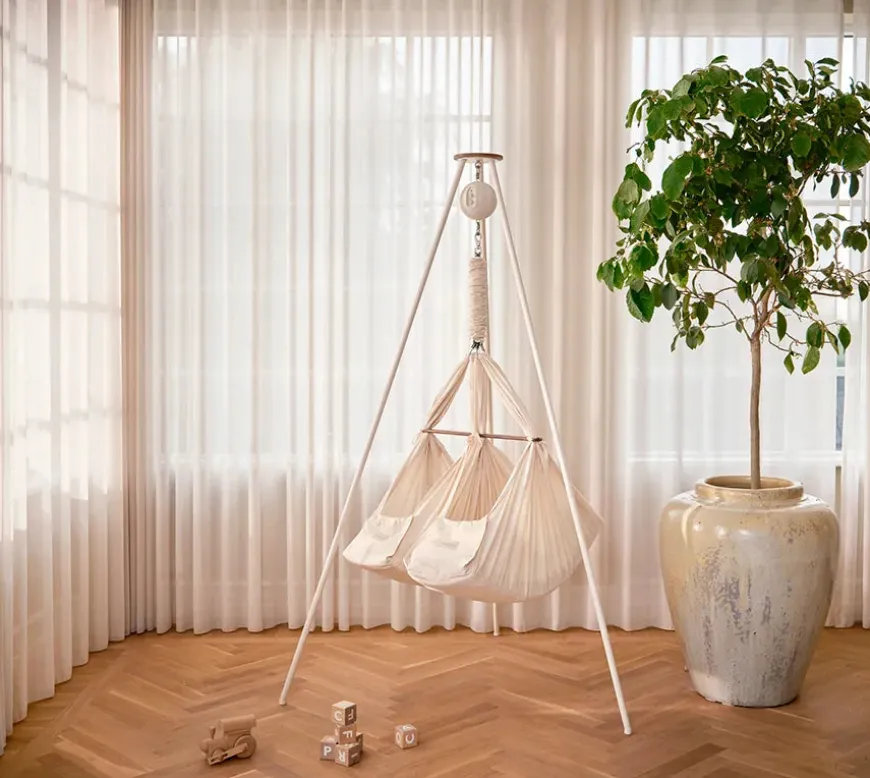 Tvillingeslyngevugge, nature fra Moonboon