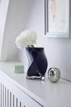 Twister vase fra Piet Hein (Sort)
