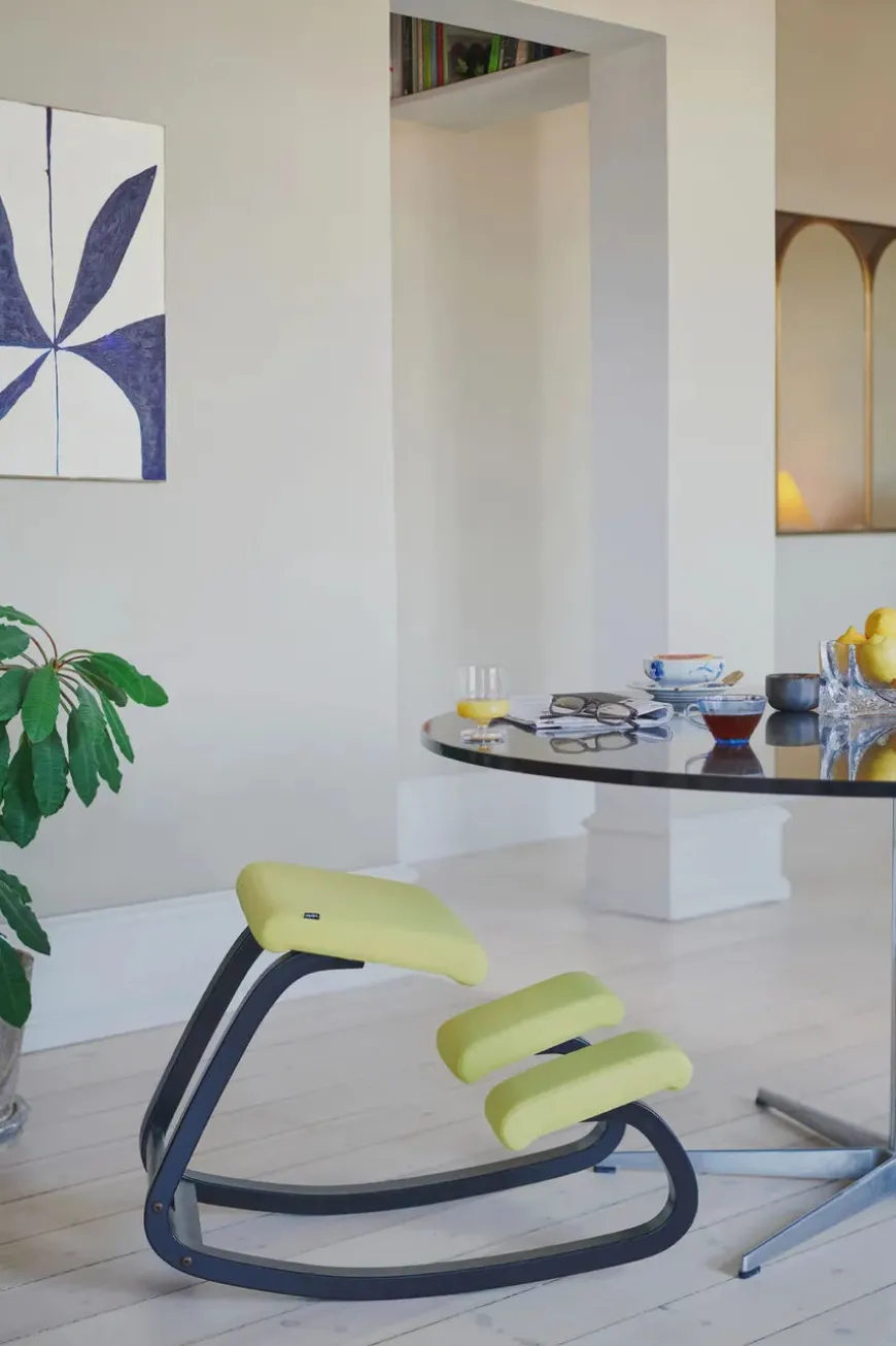 Variable Balans Stol fra Variér natur bøg