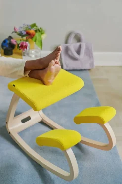 Variable Balans Stol, light brown wood fra Variér