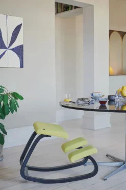 Variable Balans Stol, light brown wood fra Variér