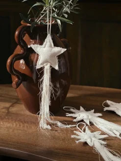 Vela Star Ornaments, sæt á 4 stk. fra Ferm Living