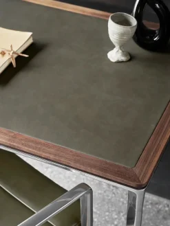 VIPP430 Studio Desk, bosco leather fra Vipp