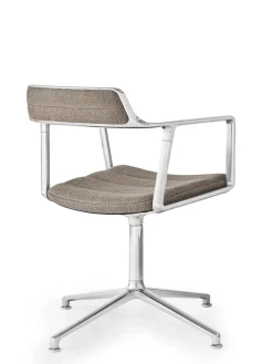 VIPP452 Swivel Chair, camel læder fra Vipp