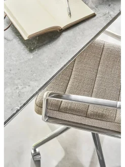 VIPP453 Swivel+ Chair m/sort stel, sort læder fra Vipp