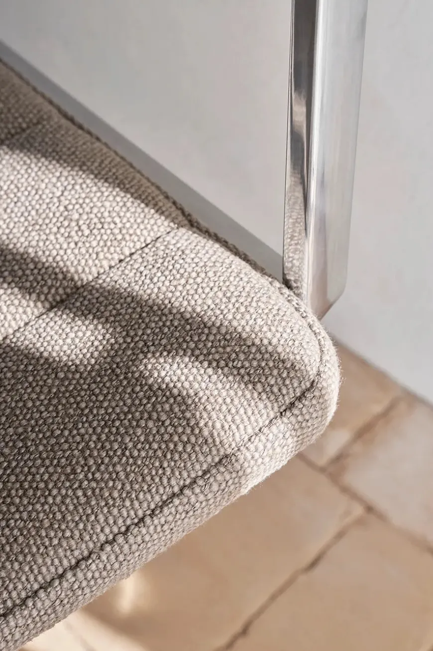 VIPP452 Swivel Chair, sort læder fra Vipp