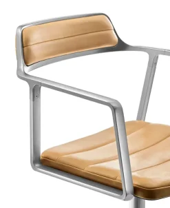 VIPP452 Swivel Chair, sort læder fra Vipp