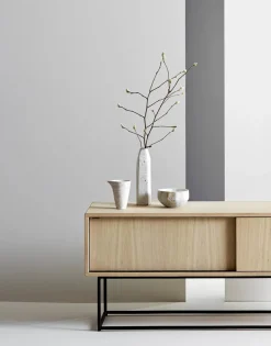 Virka Low Sideboard fra Woud
