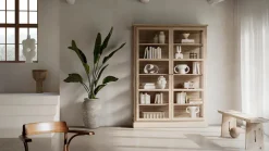 Vitrineskab N2, dark oak fra Lindebjerg Design