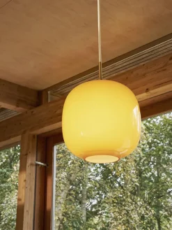 VL45 Radiohus Pale Rose Pendel 250 fra Louis Poulsen