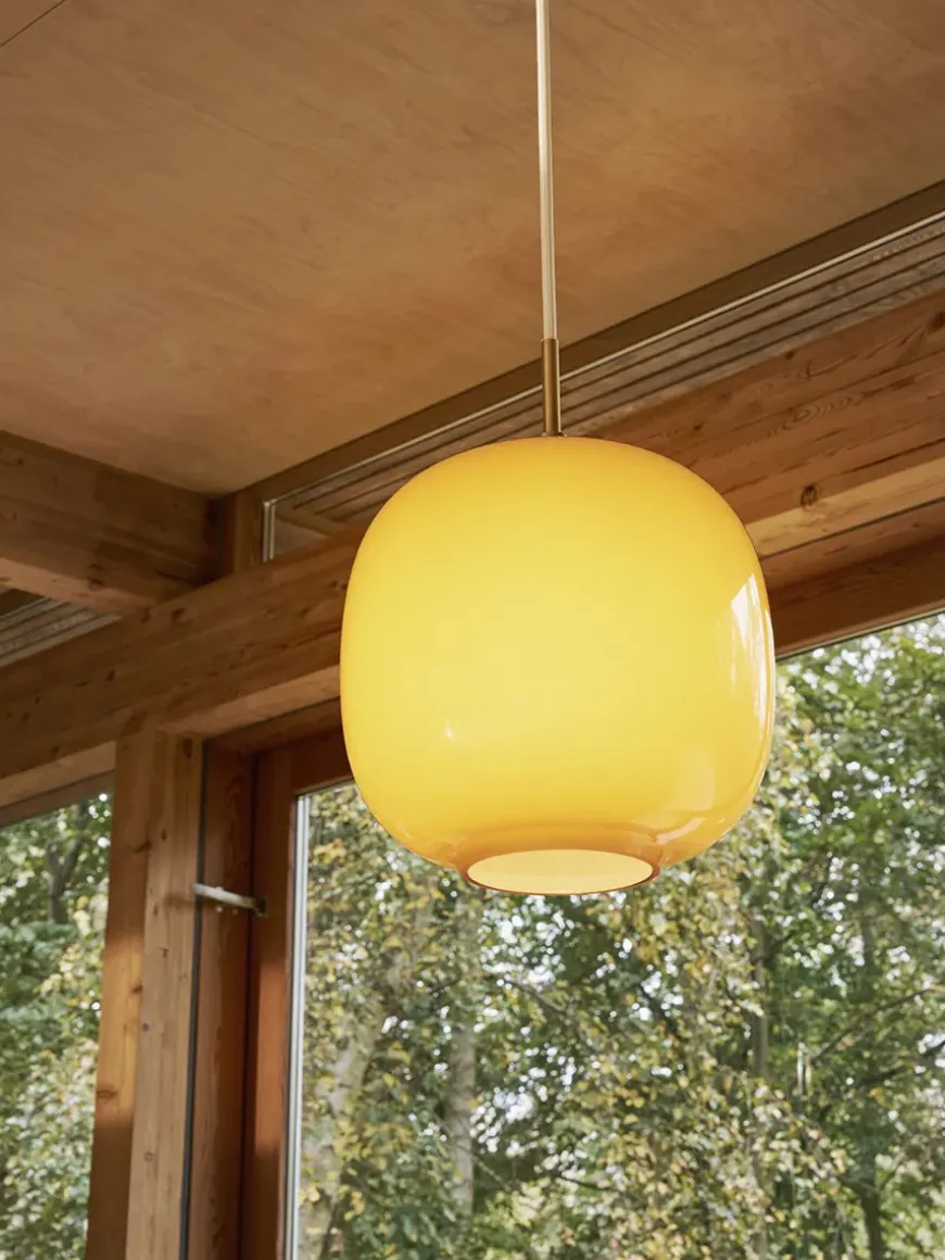 VL45 Radiohus Pale Rose Pendel 250 fra Louis Poulsen