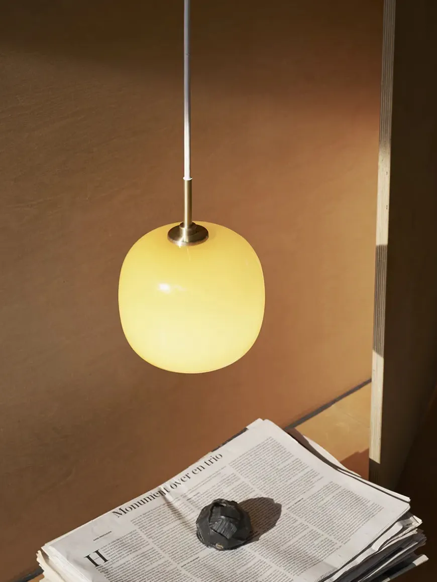 VL45 Radiohuspendel 175, pale yellow fra Louis Poulsen