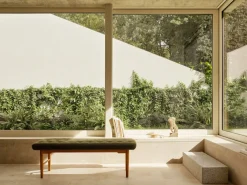 VLA75S Foyer bænk, eg olie af Vilhelm Lauritzen