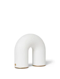 Vuelta Floor Lamp fra Ferm Living