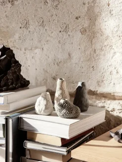 Vulca Mini Vase, Off-white stone fra Ferm Living