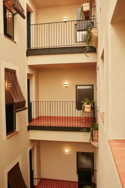 Wally Cesta Væglampe fra Santa and Cole