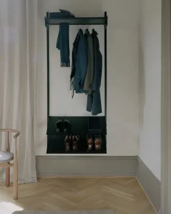 Wardrobe Shelf 1 fra New Works