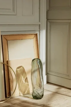 Water Swirl vase fra Ferm Living