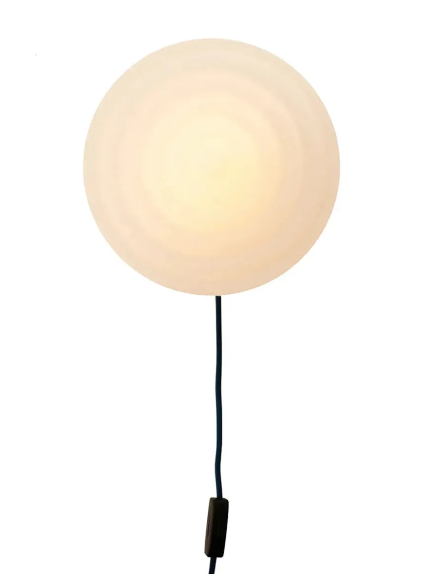 Whipped Wall Lamp, luminous orange fra LEO Objects