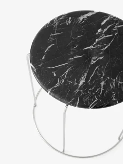 Wire Stool Marble Top fra &Tradition