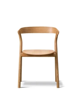 Yksi Spisebordsstol, lakeret eg fra Fredericia Furniture