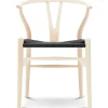 Y-stol CH24, Ask sæbe med sort flet af Hans J. Wegner