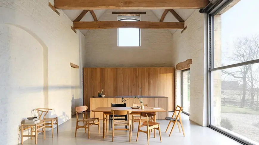 Y-stol CH24, Eg røget olie af Hans J. Wegner