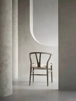 Y-stol CH24 Soft Black af Hans J. Wegner