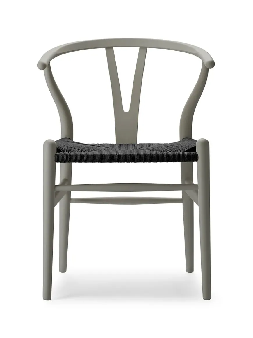 Y-stol CH24 Soft Clay med sort flet af Hans J. Wegner
