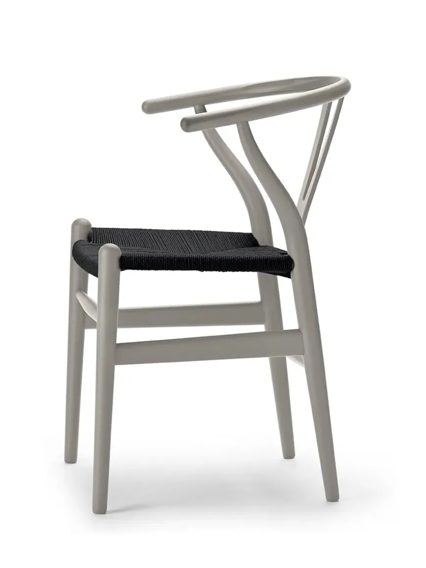 Y-stol CH24 Soft Clay med sort flet af Hans J. Wegner