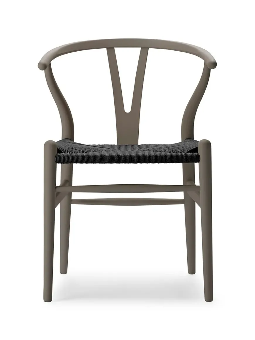 Y-stol CH24 Soft Clay med sort flet af Hans J. Wegner