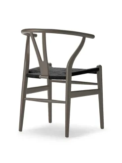 Y-stol CH24 Soft Clay med sort flet af Hans J. Wegner