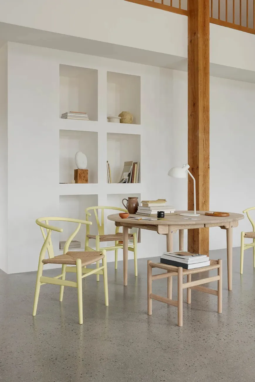 Y-stol CH24 Soft Green af Hans J. Wegner