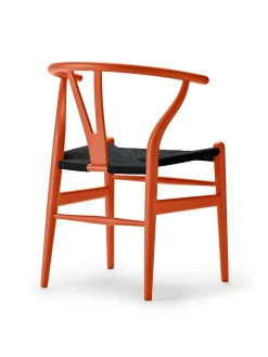 Y-stol CH24 Soft Green med sort flet af Hans J. Wegner