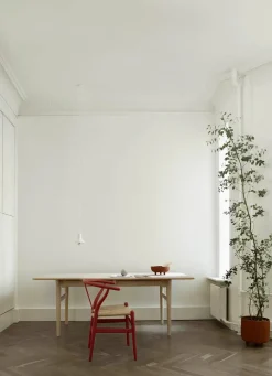 Y-stol CH24 Soft Orange Red af Hans J. Wegner