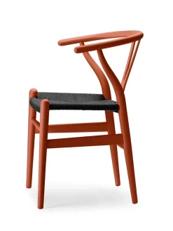 Y-stol CH24 Soft Orange Red med sort flet af Hans J. Wegner