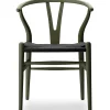 Y-stol CH24 Soft Seaweed med sort flet af Hans J. Wegner
