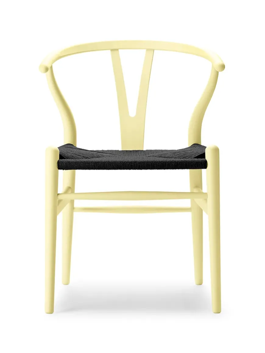 Y-stol CH24 Soft Silver Grey med sort flet af Hans J. Wegner