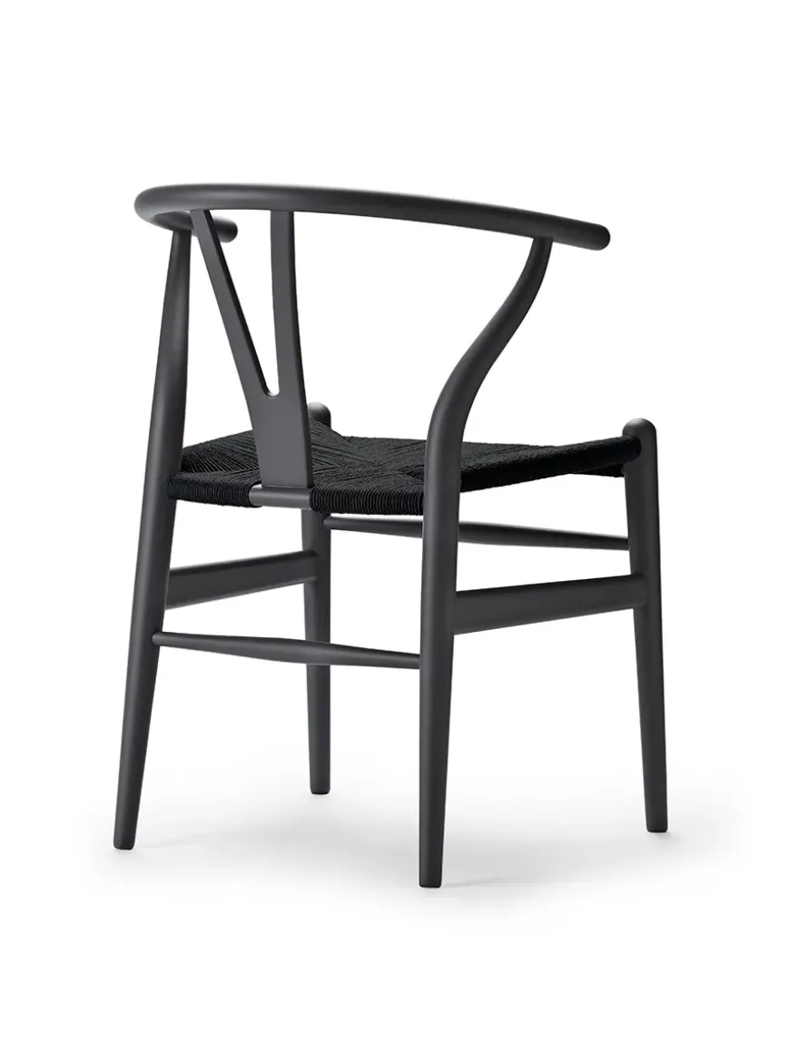 Y-stol CH24 Soft Silver Grey med sort flet af Hans J. Wegner