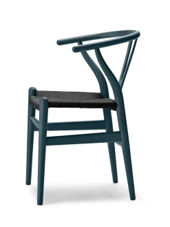 Y-stol CH24 Soft Terracotta med sort flet af Hans J. Wegner